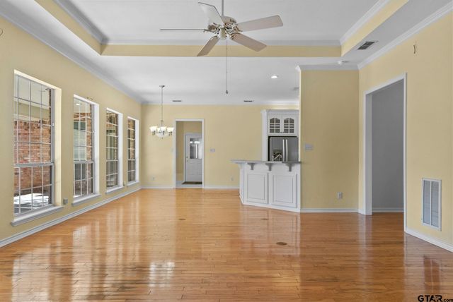 12900 Winding Oak, Lindale, TX 75771