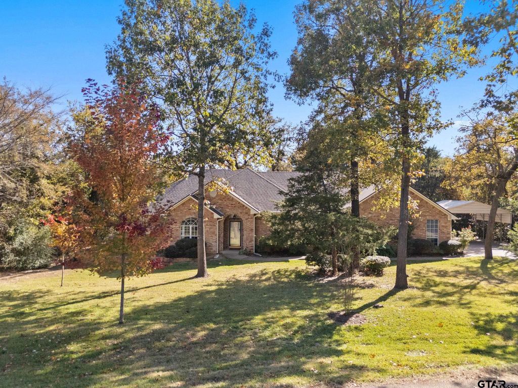 12900 Winding Oak, Lindale, TX 75771