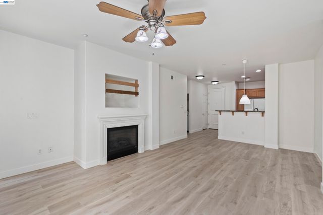 3290 Maguire Way 101, Dublin, CA 94568