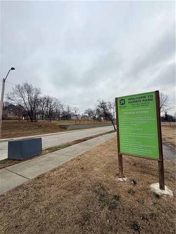 4023 Highland Avenue, Kansas City, MO 64110