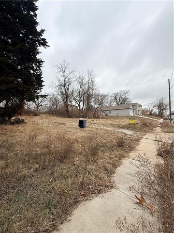 4023 Highland Avenue, Kansas City, MO 64110