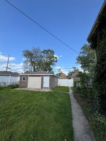 9319 S May Street, Chicago, IL 60620