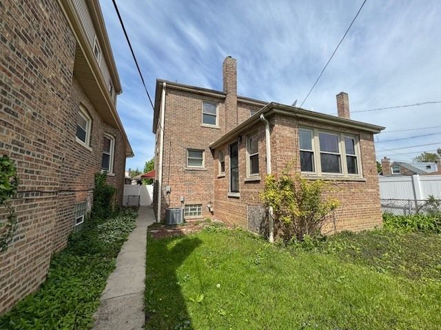 9319 S May Street, Chicago, IL 60620