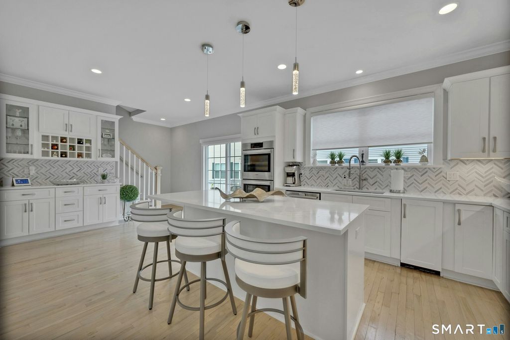 35 Terrace Place 1, Stamford, CT 06902