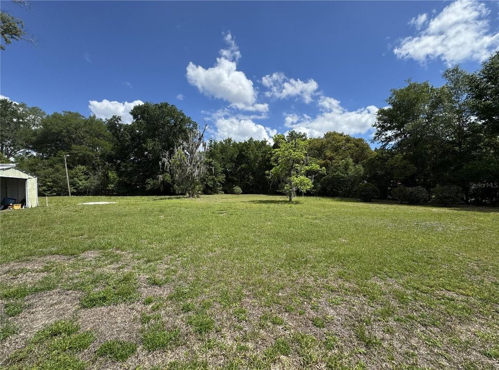 65 HOWARD STREET, Umatilla, FL 32784