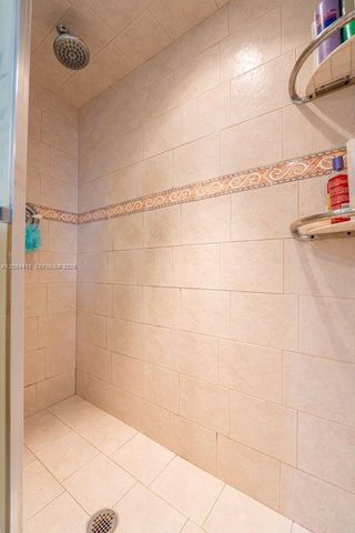 9917 W Okeechobee Rd 3-306, Hialeah Gardens, FL 33016
