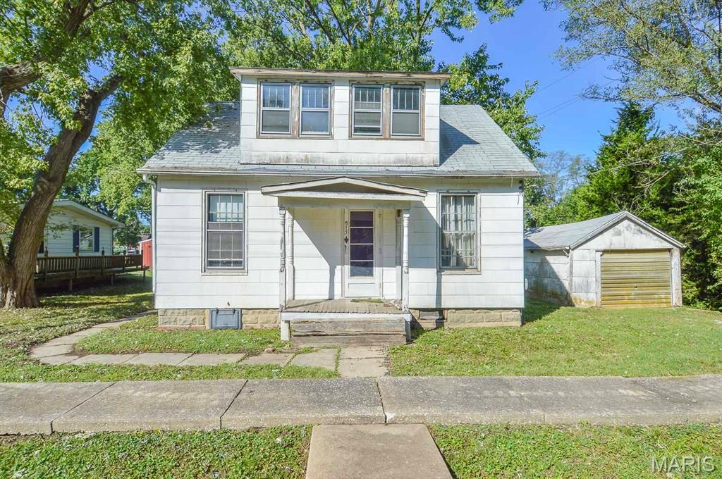 515 Napoleon Street, St Jacob, IL 62281