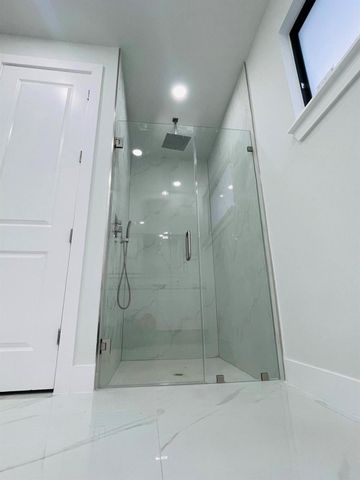 2561 25th Street W, Lehigh Acres, FL 33971