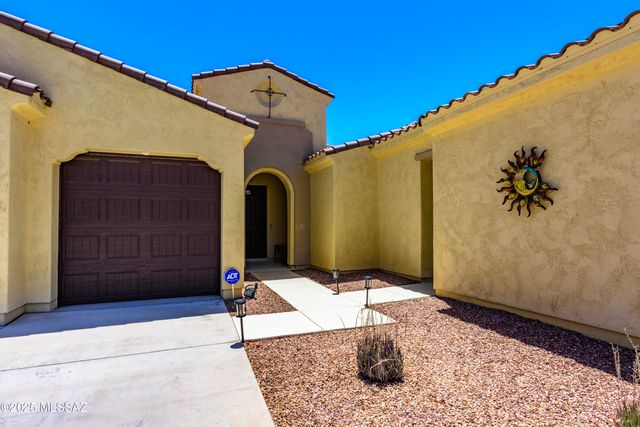 2324 E Dream Catcher Drive, Sahuarita, AZ 85614