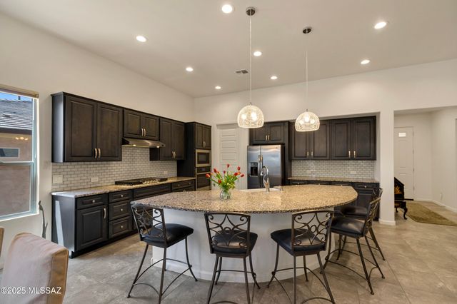 2324 E Dream Catcher Drive, Sahuarita, AZ 85614