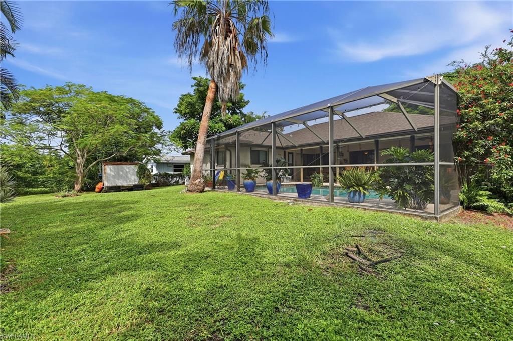 Image 22 of property listing at 338 46th LN, Cape Coral, FL 33904