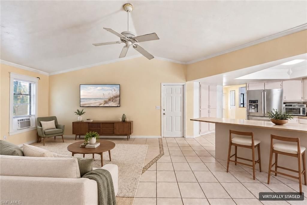 Image 6 of property listing at 338 46th LN, Cape Coral, FL 33904