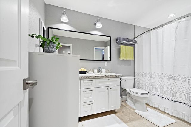 1818 Augusta Drive 6, Houston, TX 77057