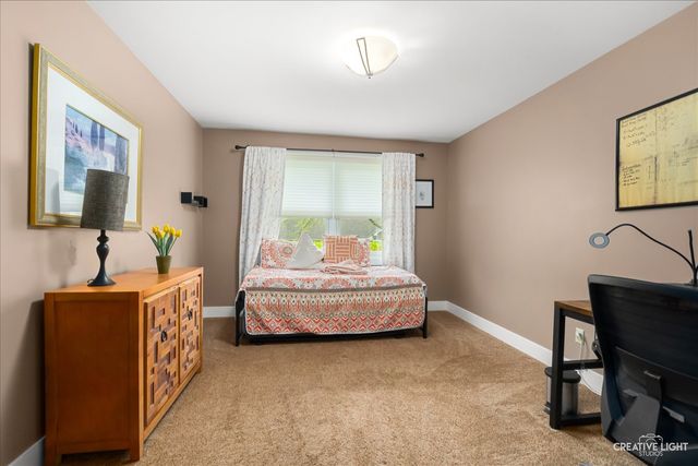 6 Glengarry Lane, Sugar Grove, IL 60554