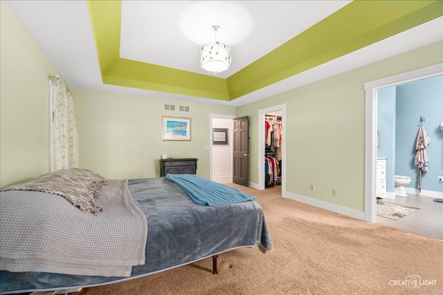 6 Glengarry Lane, Sugar Grove, IL 60554