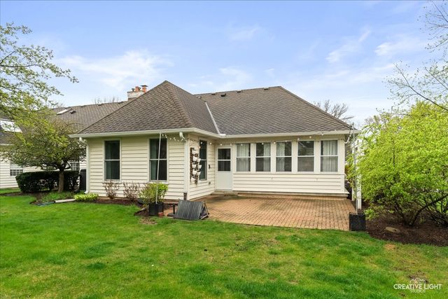 6 Glengarry Lane, Sugar Grove, IL 60554