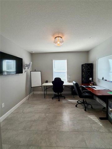 8649 Cobblestone Dr, Fort Pierce, FL 34945