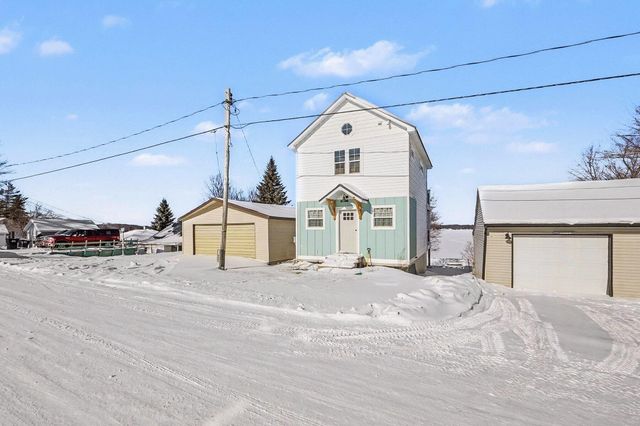 10606 Lake Street, Chippewa Lake, MI 49320