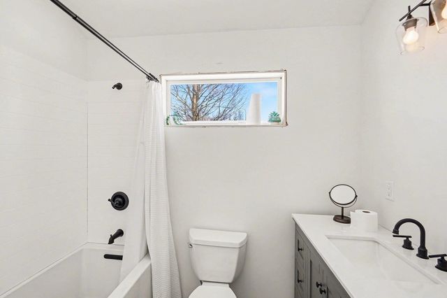 10606 Lake Street, Chippewa Lake, MI 49320