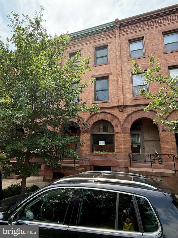 2036 PARK AVE, Baltimore, MD 21217
