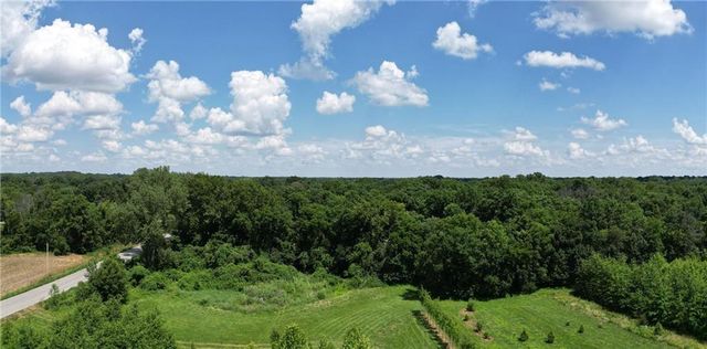 22701 Timberview Road, Harrisonville, MO 64701