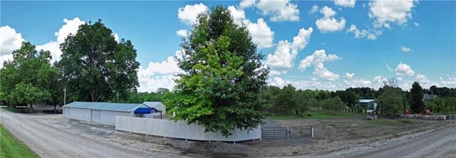 22701 Timberview Road, Harrisonville, MO 64701
