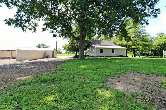 22701 Timberview Road, Harrisonville, MO 64701