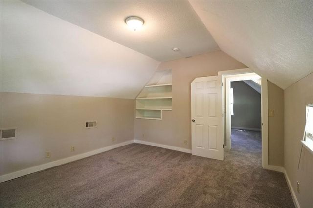 22701 Timberview Road, Harrisonville, MO 64701