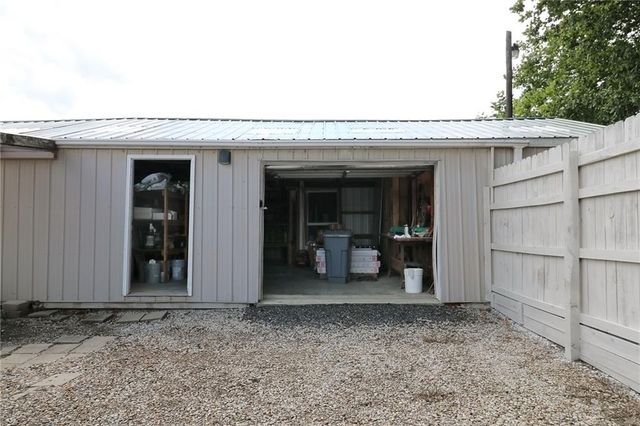 22701 Timberview Road, Harrisonville, MO 64701