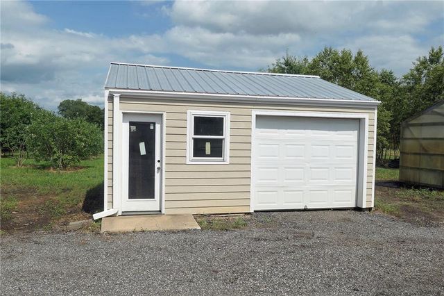 22701 Timberview Road, Harrisonville, MO 64701