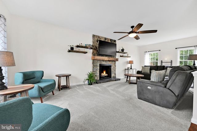 35 MANOR CIR L-0036 CIR, Palmyra, PA 17078