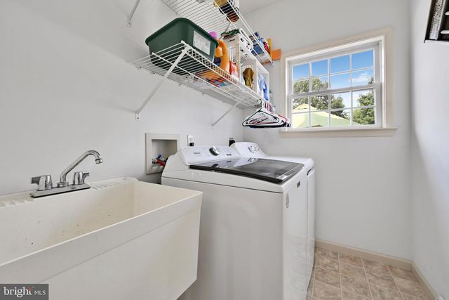 35 MANOR CIR L-0036 CIR, Palmyra, PA 17078