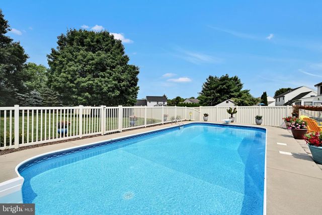 35 MANOR CIR L-0036 CIR, Palmyra, PA 17078