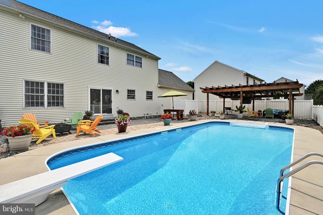 35 MANOR CIR L-0036 CIR, Palmyra, PA 17078