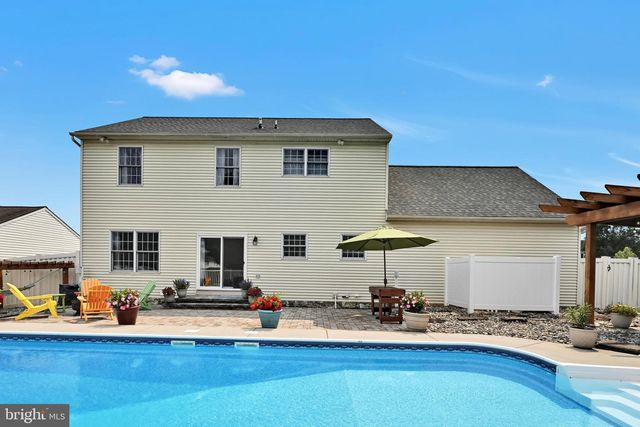 35 MANOR CIR L-0036 CIR, Palmyra, PA 17078