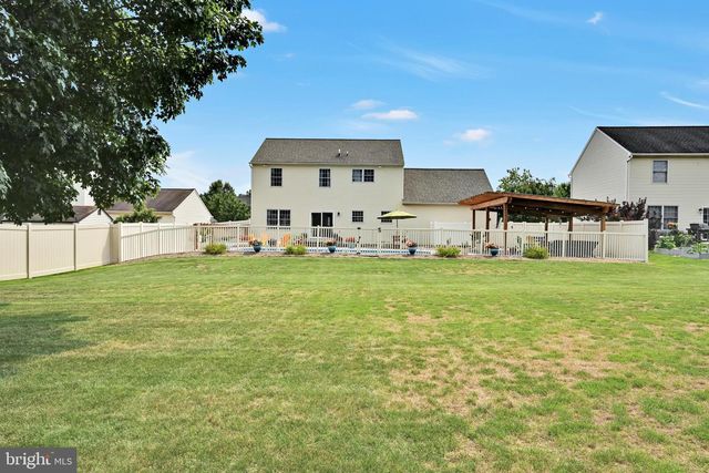 35 MANOR CIR L-0036 CIR, Palmyra, PA 17078