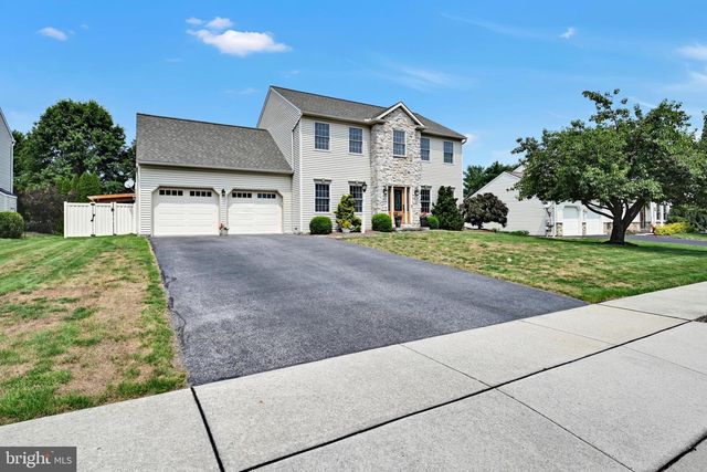 35 MANOR CIR L-0036 CIR, Palmyra, PA 17078