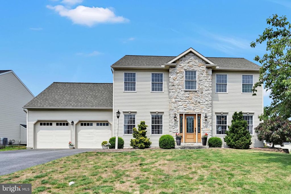 35 MANOR CIR L-0036 CIR, Palmyra, PA 17078