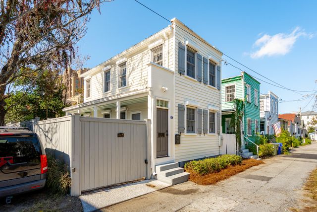 1 Ducs Court, Charleston, SC 29403