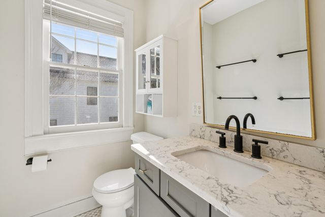 1 Ducs Court, Charleston, SC 29403