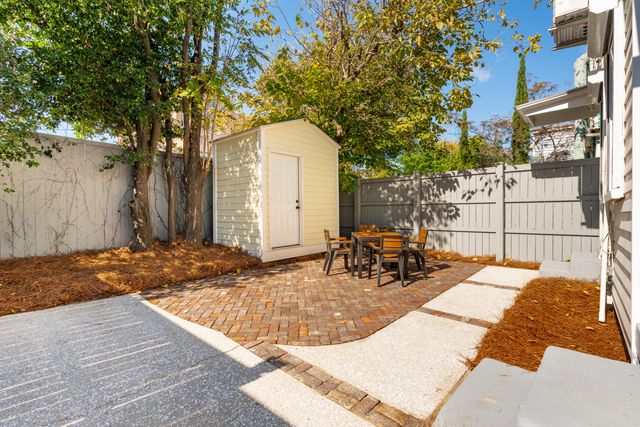 1 Ducs Court, Charleston, SC 29403