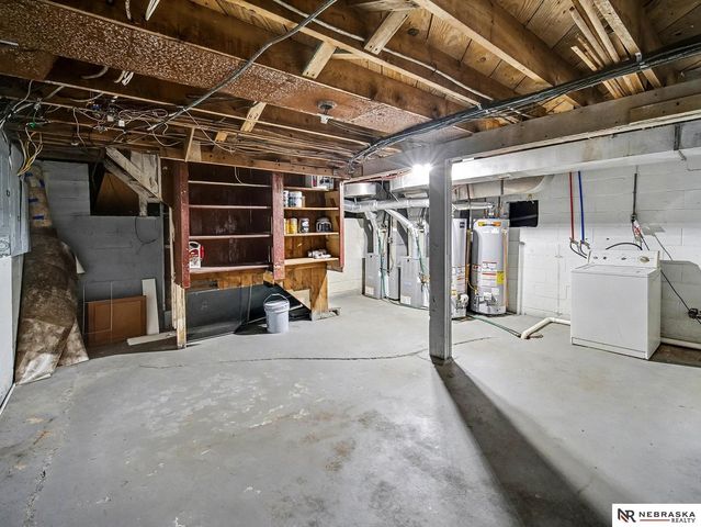 350 S 38th Street, Lincoln, NE 68510