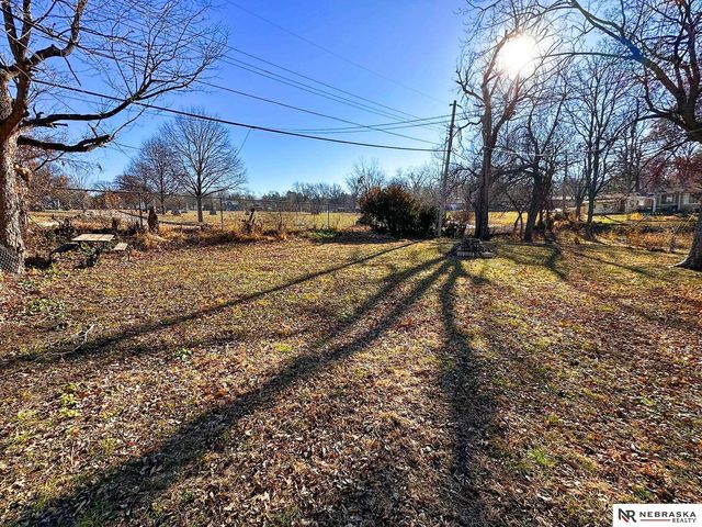 350 S 38th Street, Lincoln, NE 68510