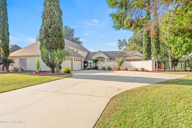 100 Remington Drive, Lafayette, LA 70503