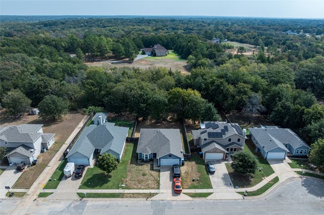 4814 Pinnacle Place, Denison, TX 75021