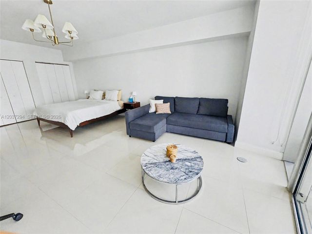 475 Brickell Ave 1910, Miami, FL 33131