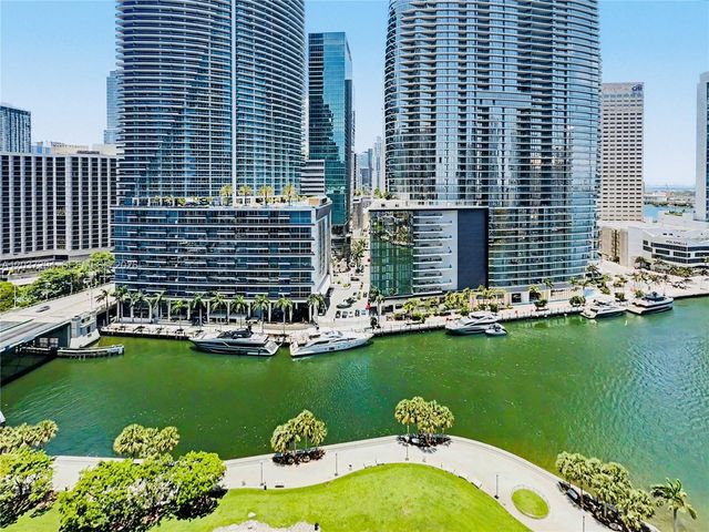 475 Brickell Ave 1910, Miami, FL 33131