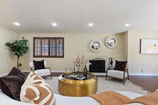 7740 Lindley Avenue, Reseda, CA 91335