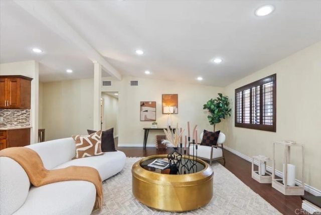 7740 Lindley Avenue, Reseda, CA 91335