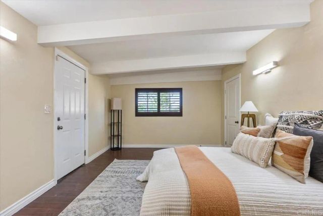 7740 Lindley Avenue, Reseda, CA 91335